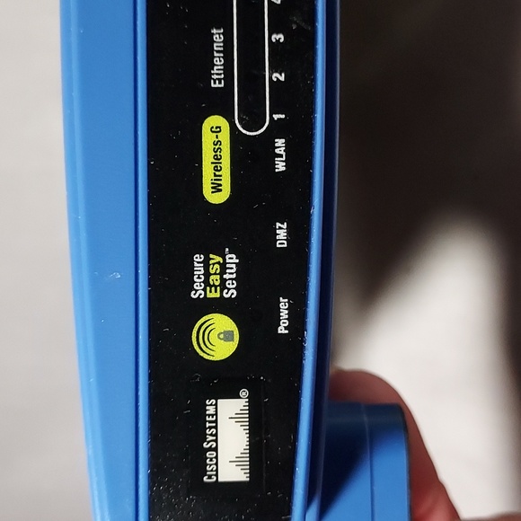 Linksys Wireless Router QRT54G Broadband Router - Picture 7 of 8